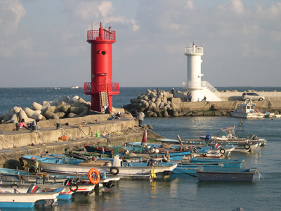 Lighthouse Boats, Songjong › October 2004.