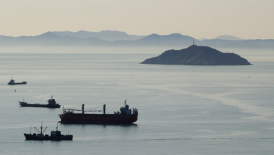 Misty Boats from Yeongdo ›
  January 2014.